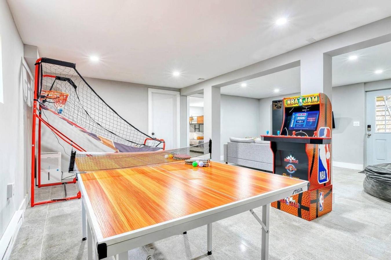 Fun Home 4 Endless Enjoyment With Game Room & Hot Tub Long Pond Exterior photo